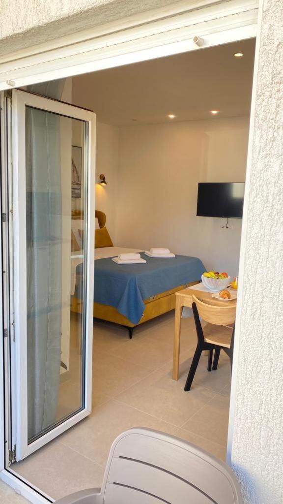 Apartmani Josipa 特罗吉尔 外观 照片